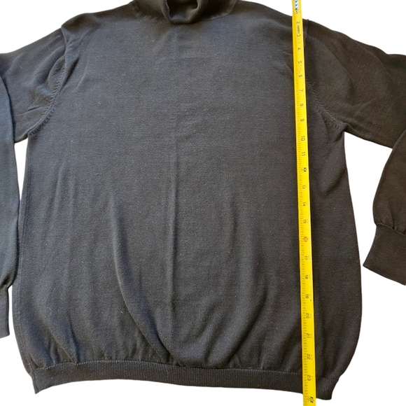 CUMRAN Women's Black Woven Silk Blend Turtleneck Size M - Picture 8 of 10